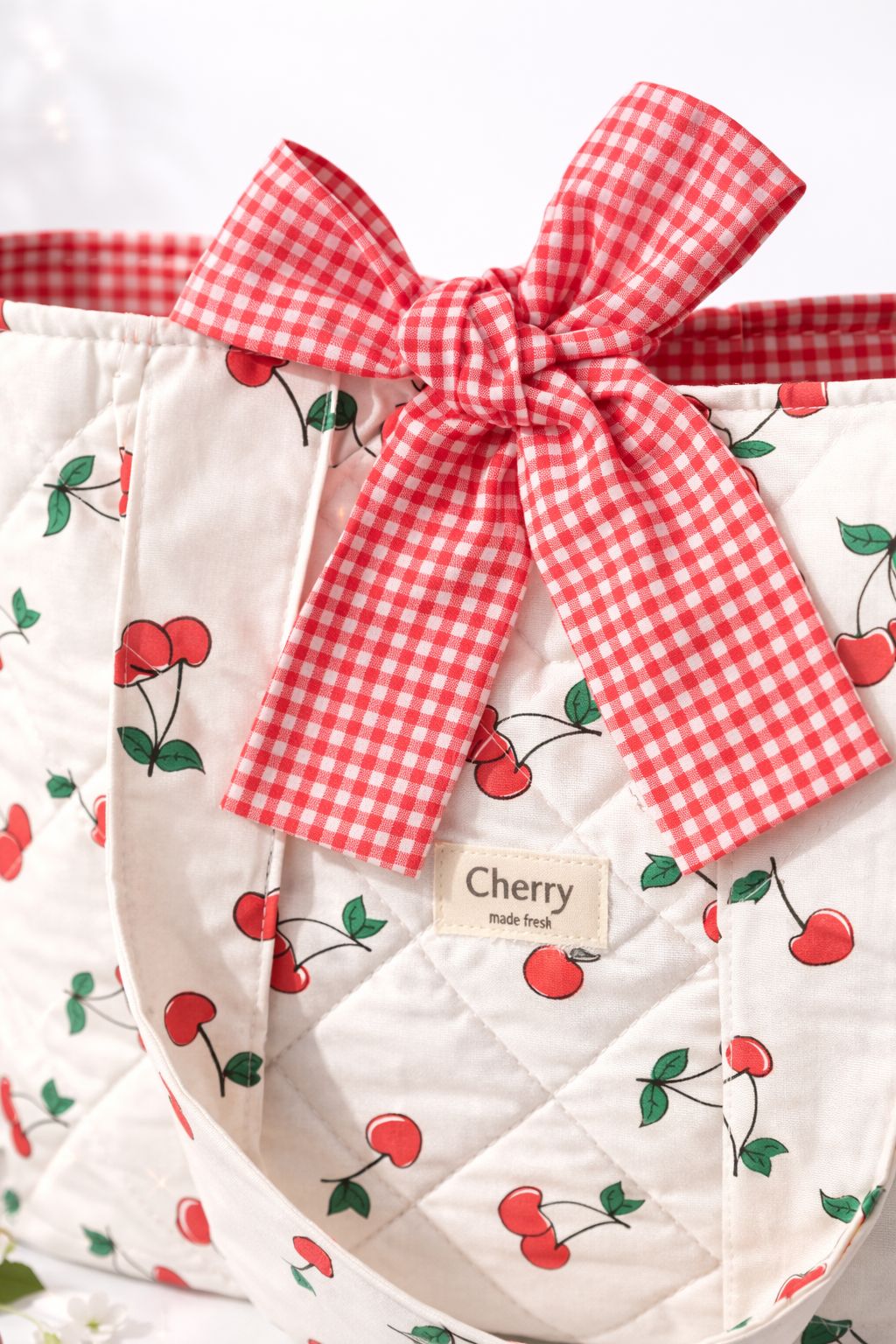 Kiraz Desenli Şık Fiyonklu Kumaş Tote Çanta